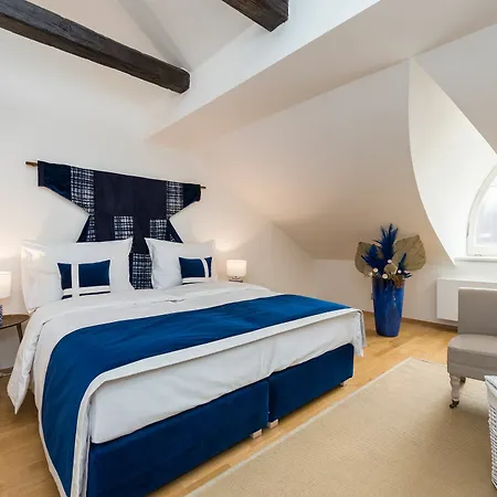 Apartment Empirent Mala Strana Prague