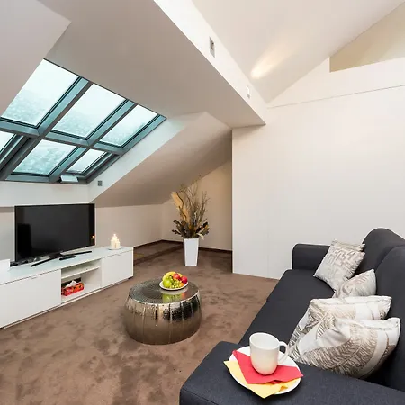 Apartment Empirent Mala Strana Prague