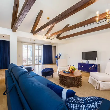 Apartment Empirent Mala Strana