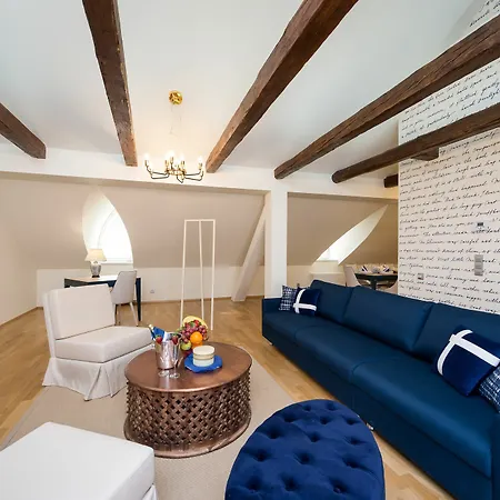 Empirent Mala Strana Apartment